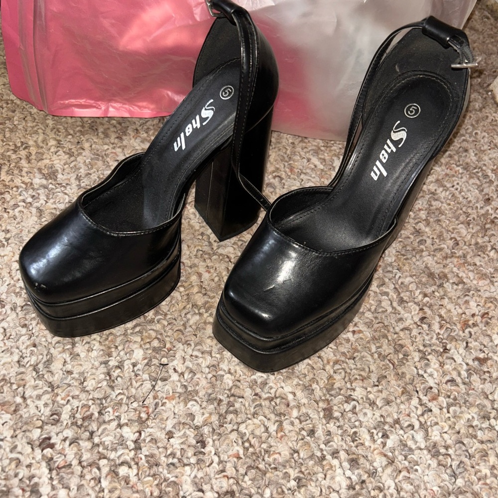 Stylish Black Platform Heels by Shein